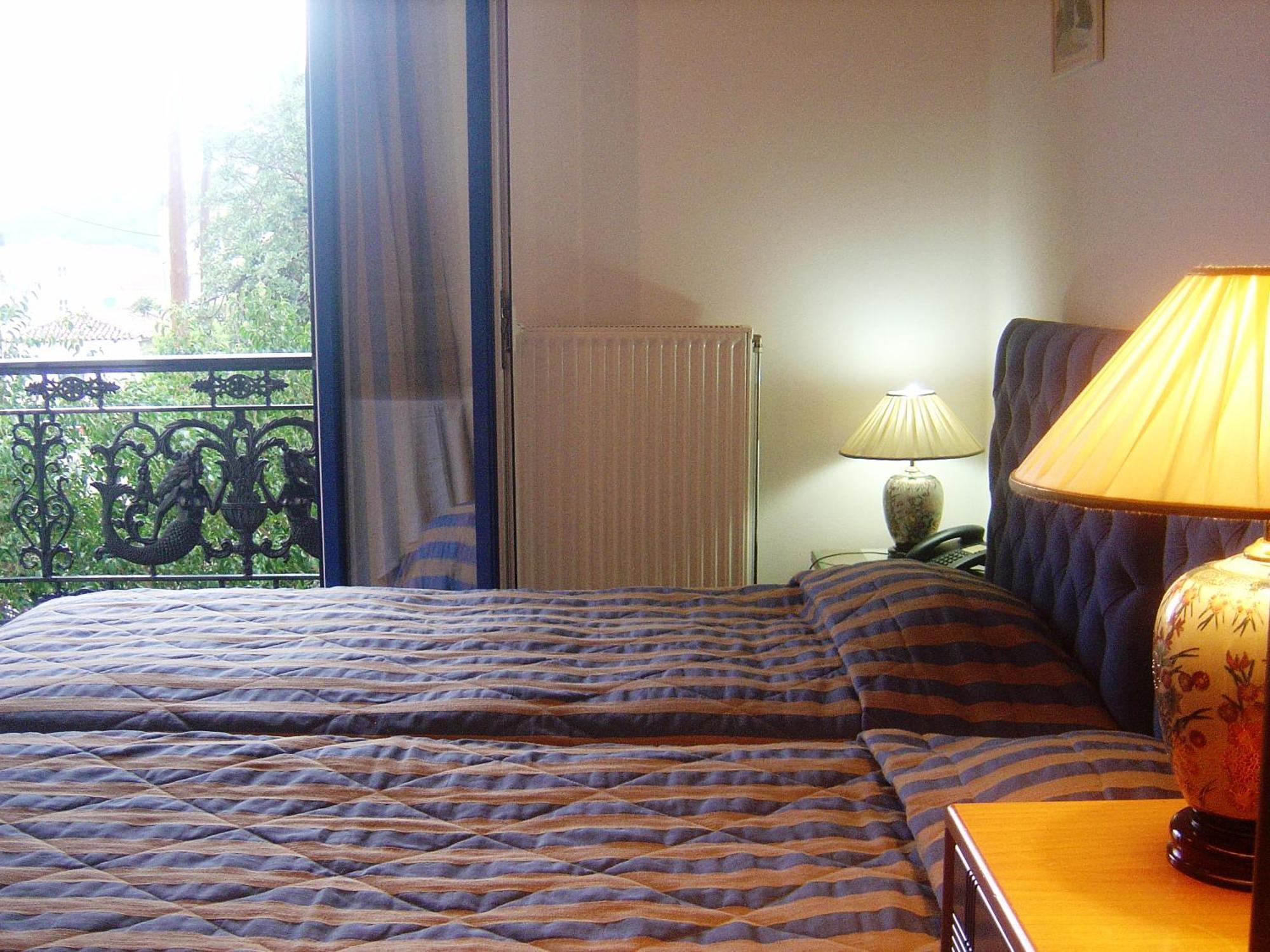 Kalimera Hotel Poros Town エクステリア 写真