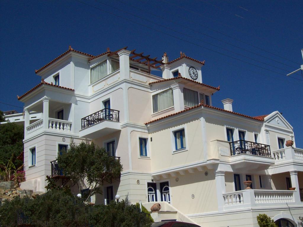 Kalimera Hotel Poros Town エクステリア 写真