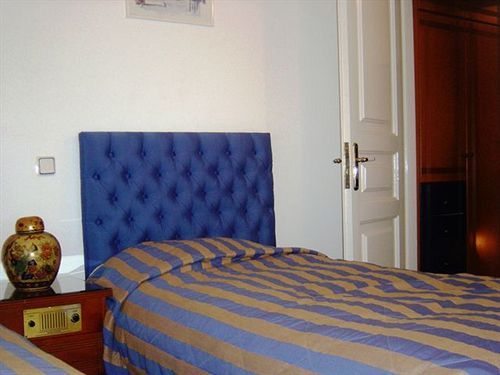 Kalimera Hotel Poros Town エクステリア 写真